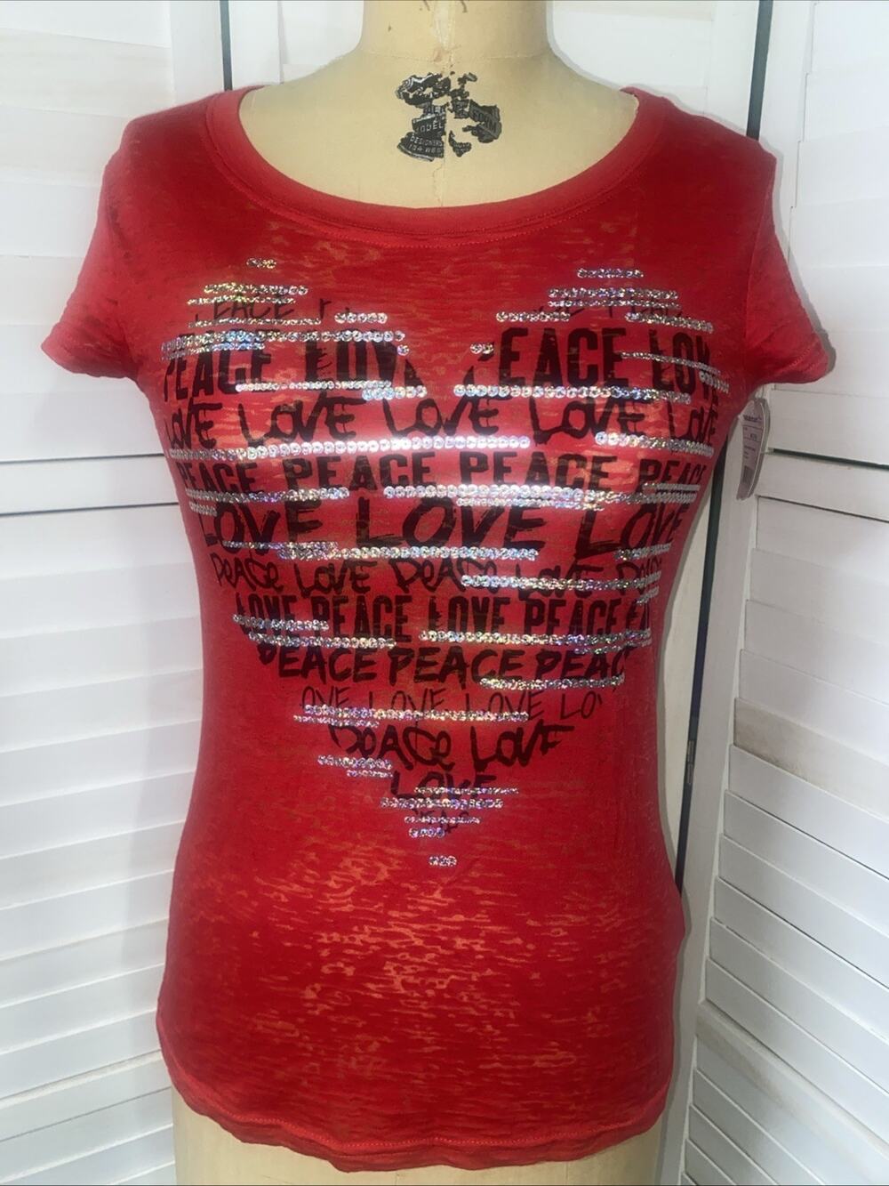 New Rocker Girl By All Access Entertainment Red T Shirt Medium Valentine’s Day